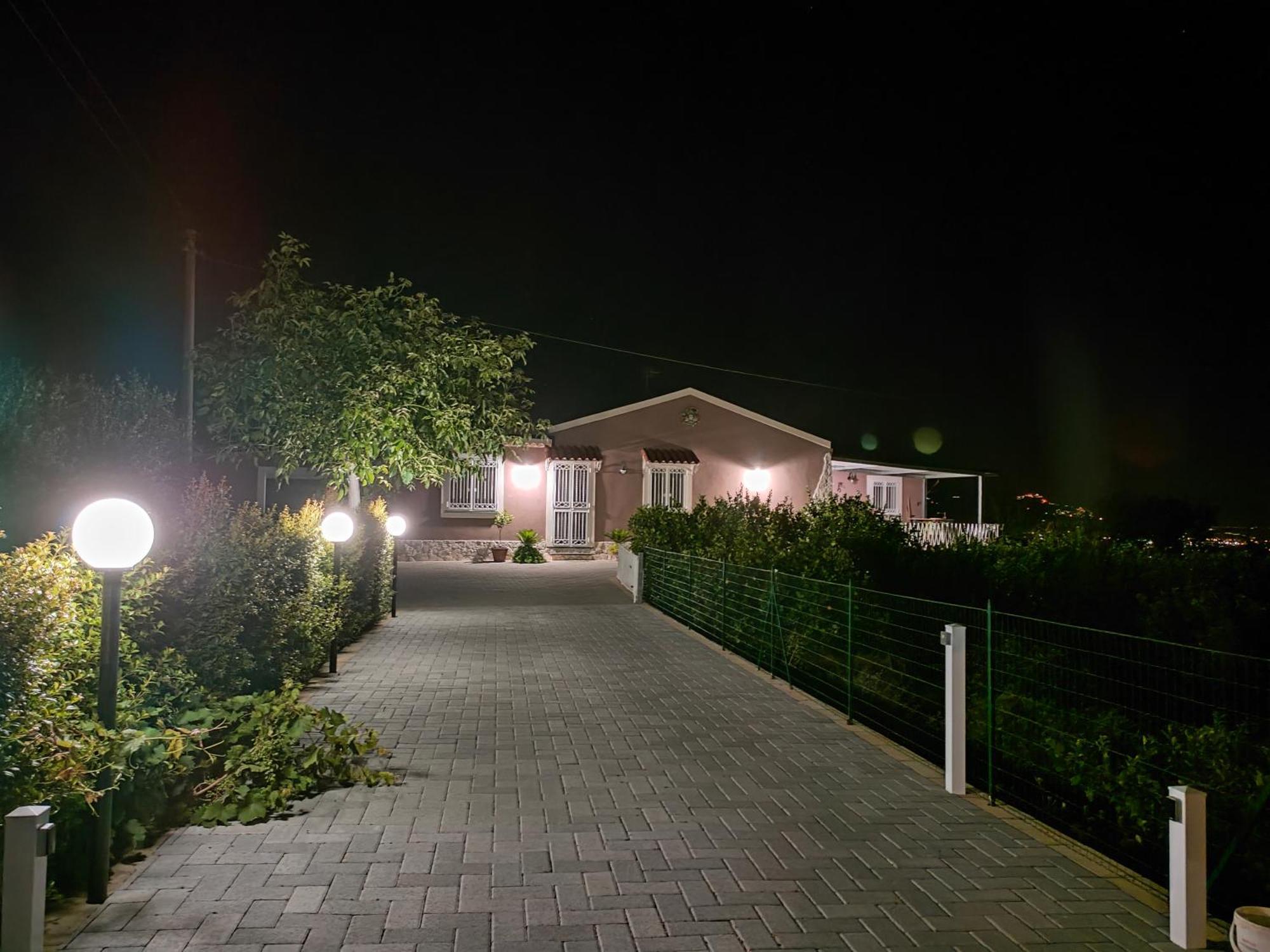 Il Limoneto Di Leo Vila Mascali Exterior foto